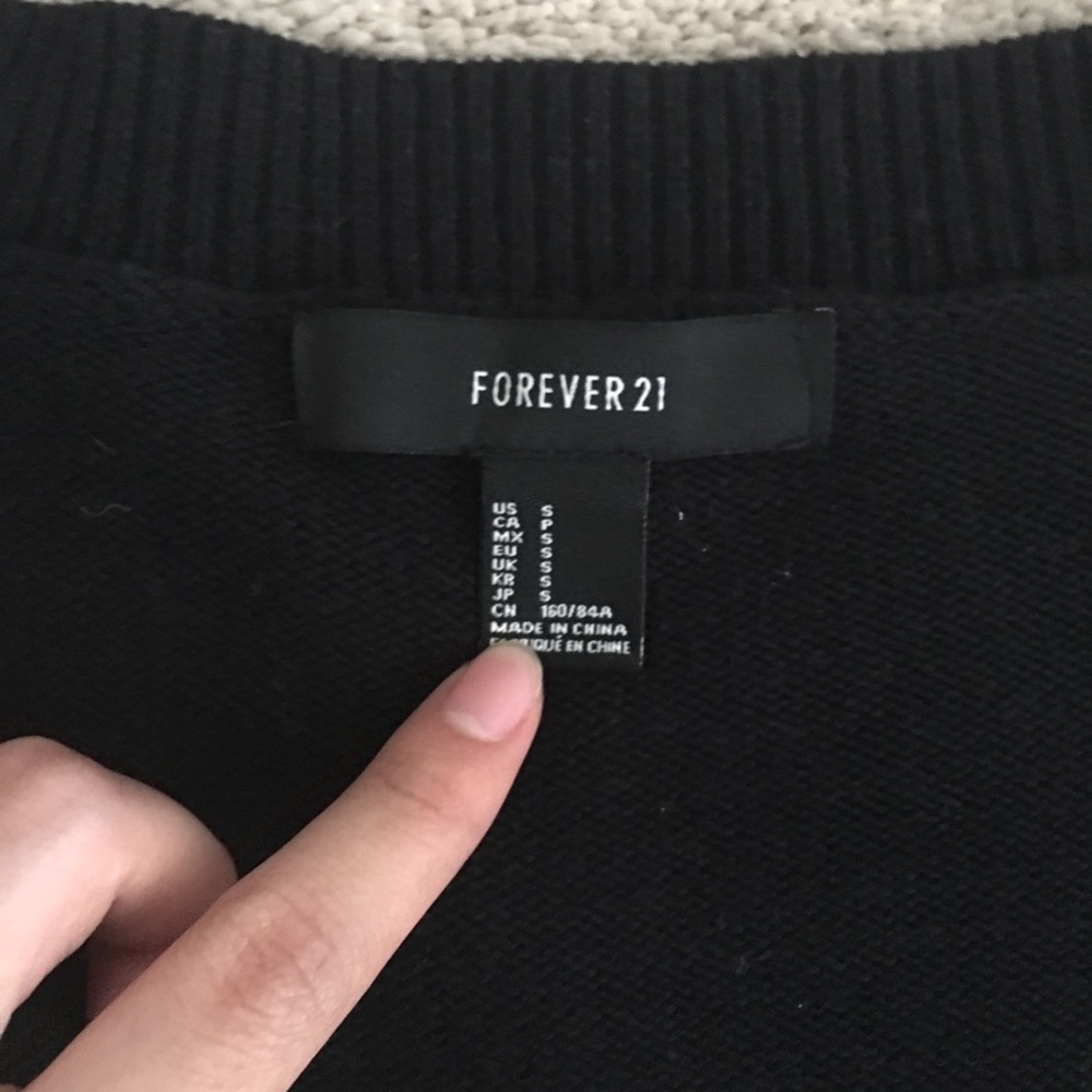Cardigan - Picture 2 of 3